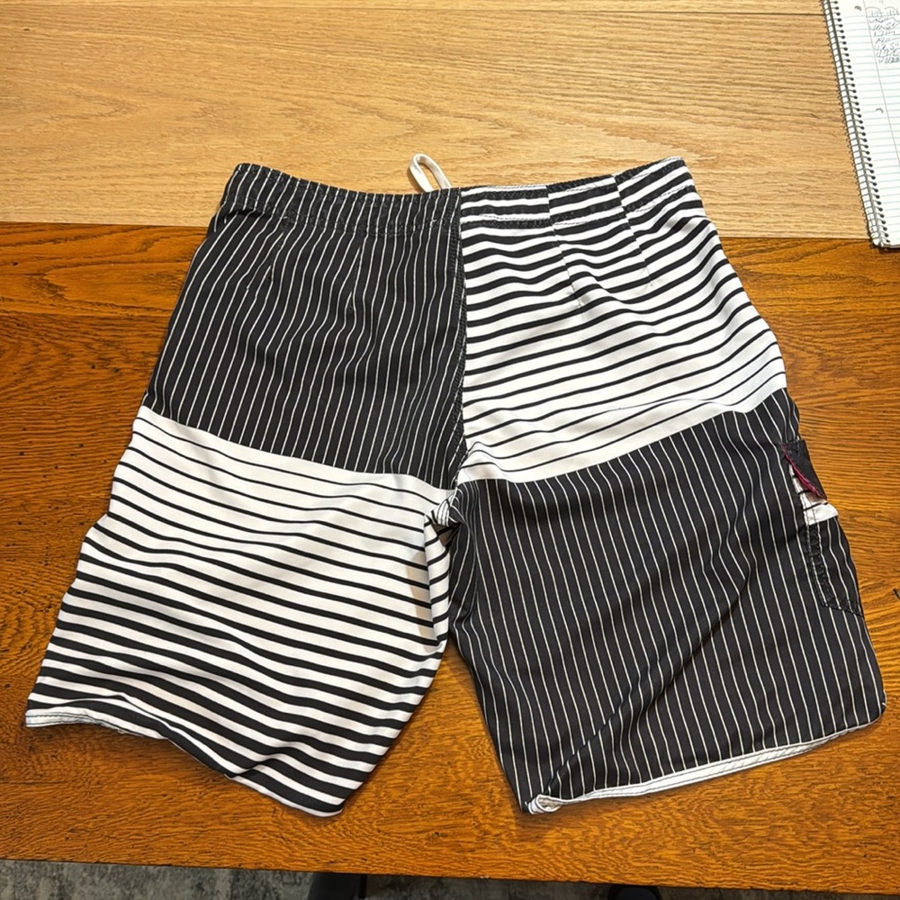 Billabong Black and White Striped Board Shorts - Picture 5 of 12